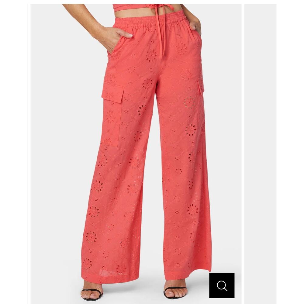 Bebe High Waist Ultra Wide Leg Cargo Pants Calypso Coral Pink Eyelet Floral 0